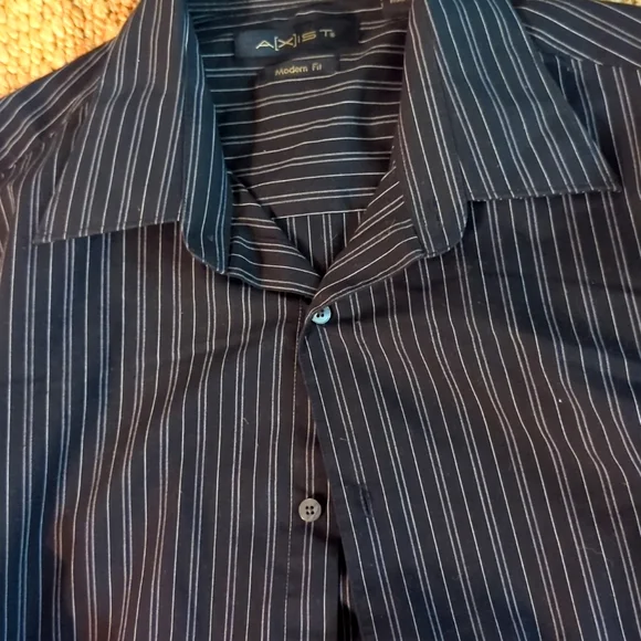 Men's Axist Dress shirt - Picture 2 of 4